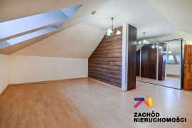 Wyjątkowy dom w Ochli na sprzedaż